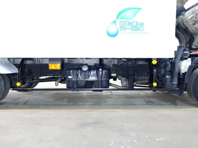 いすゞ エルフ TPG-NPS85AN(4WD)の写真11