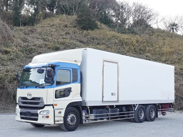 UD クオン QKG-CD5ZA(6x2)の写真30