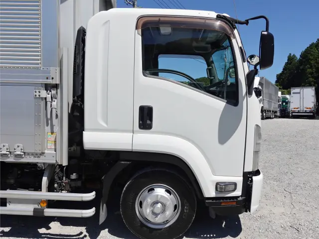 いすゞ フォワード TKG-FRR90S2(2WD)の写真4