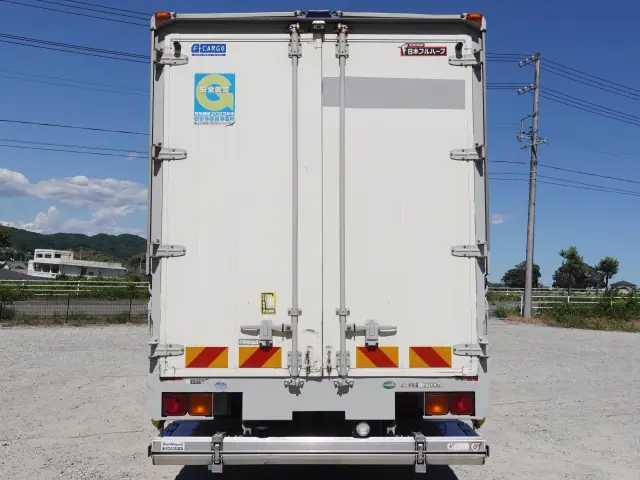 いすゞ フォワード TKG-FRR90S2(2WD)の写真6