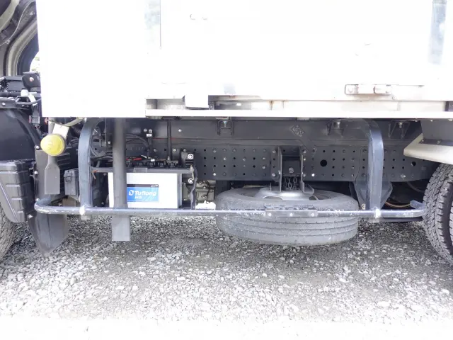 三菱 キャンター 2TG-FBA00(2WD)の写真17