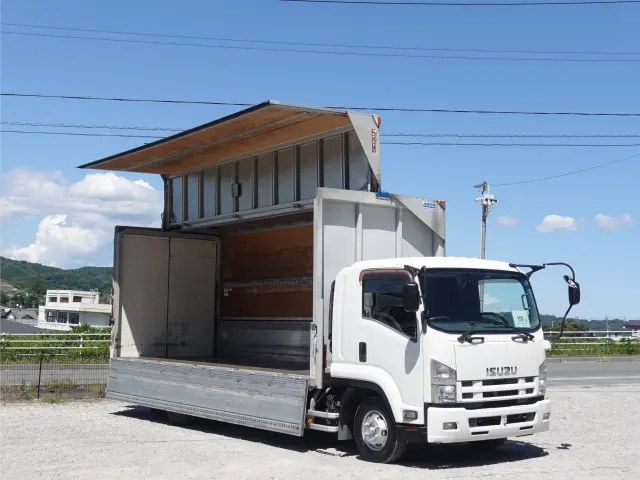いすゞ フォワード TKG-FRR90S2(2WD)の写真22