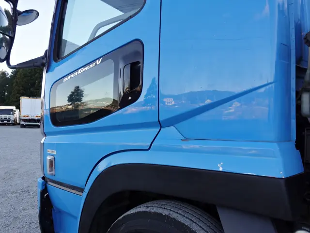 三菱 スーパーグレート QPG-FP64VDR(2WD)の写真12