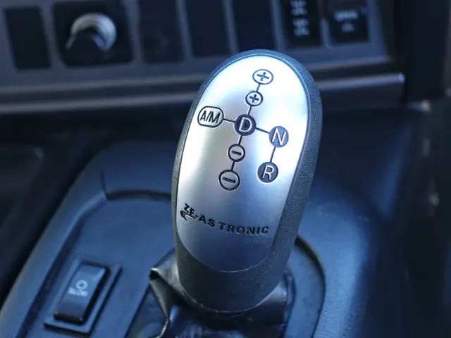 日野 プロフィア QDG-SS1EKDA(6x4)の写真23