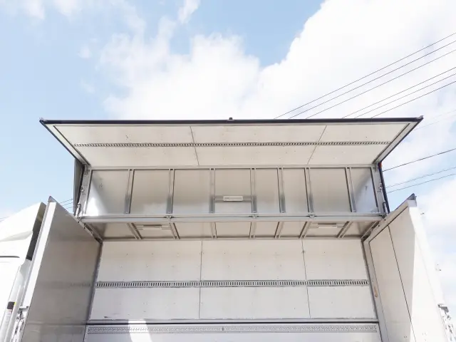 三菱 ファイター 2PG-FK64N(2WD)の写真16