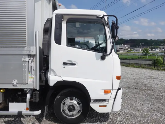 UD コンドル TKG-MK38L(2WD)の写真7