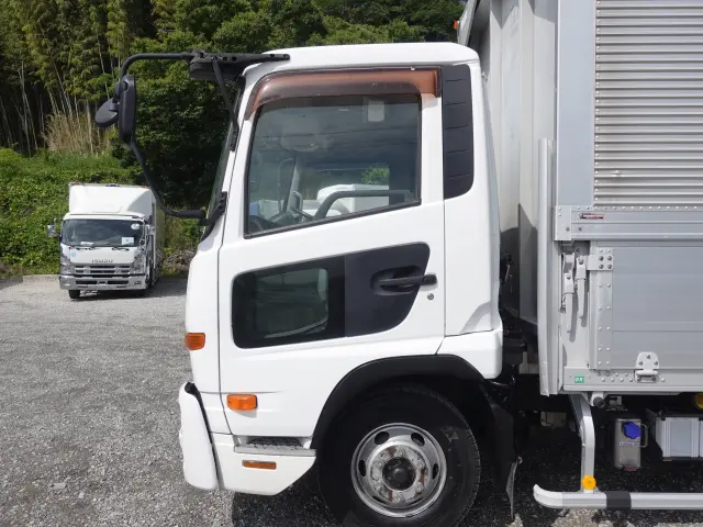 UD コンドル TKG-MK38L(2WD)の写真12