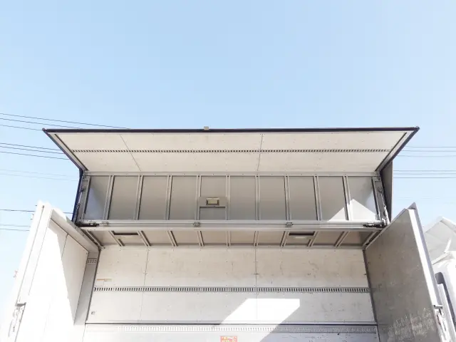 いすゞ フォワード SKG-FRR90S2(2WD)の写真14