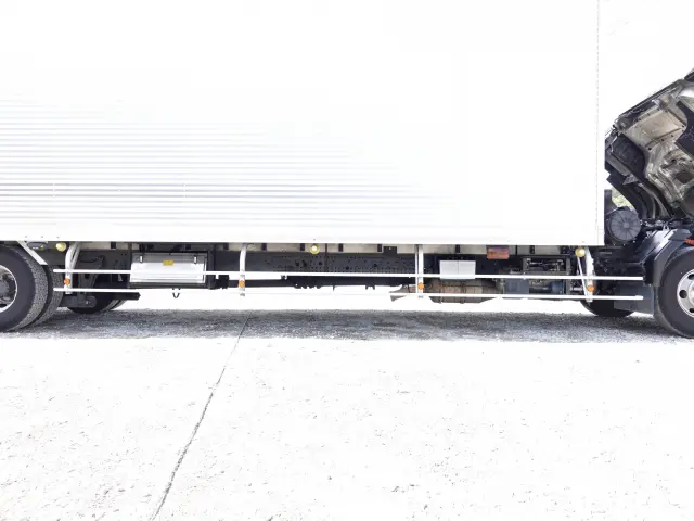 いすゞ フォワード TKG-FRR90T2(2WD)の写真20