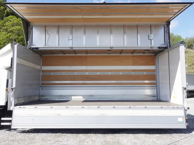 いすゞ フォワード 2RG-FRR90T2(2WD)の写真12