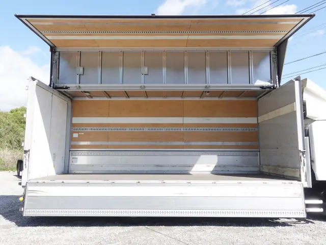 いすゞ フォワード 2RG-FRR90T2(2WD)の写真13