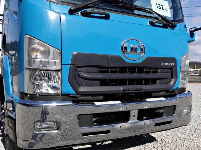 いすゞ フォワード 2PG-BTR9U2(2WD)の写真5