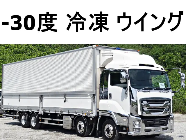 いすゞ ギガ QKG-CYJ77B(8x4)の写真1