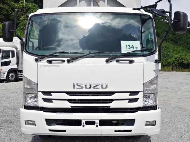 いすゞ フォワード TKG-FRR90T2(2WD)の写真3
