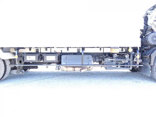 いすゞ フォワード 2RG-FRR90T2(2WD)の写真20