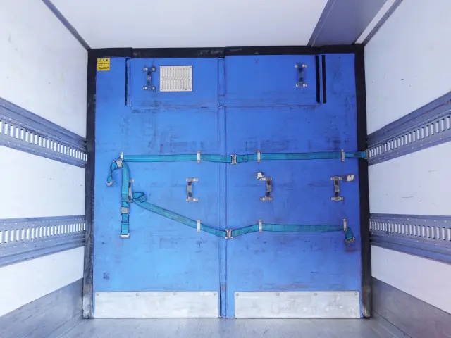 日野 レンジャー 2KG-FC2ABA(2WD)の写真4