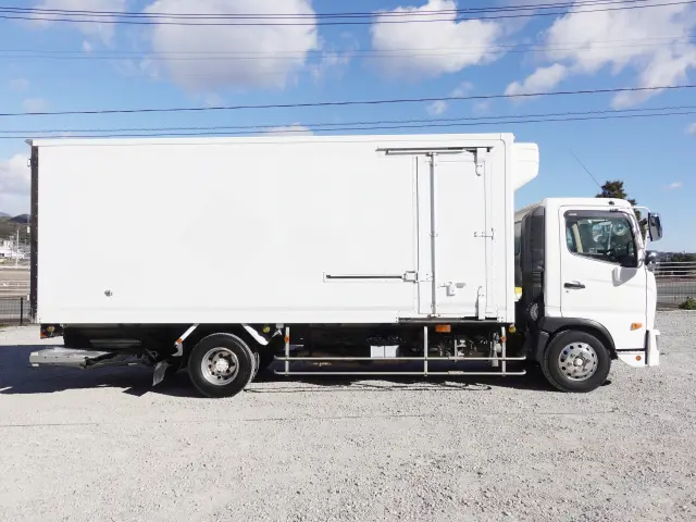 日野 レンジャー 2KG-FC2ABA(2WD)の写真10