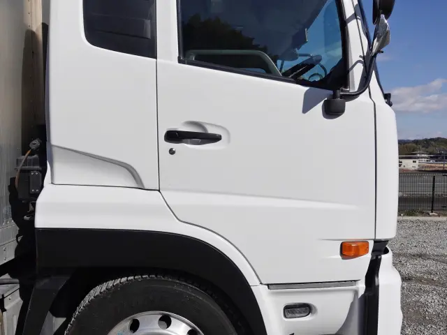 UD クオン QKG-CX5YA(6x4)の写真7