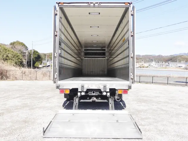 UD クオン QKG-CX5YA(6x4)の写真13