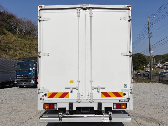 三菱 ファイター 2KG-FK64F(2WD)の写真9