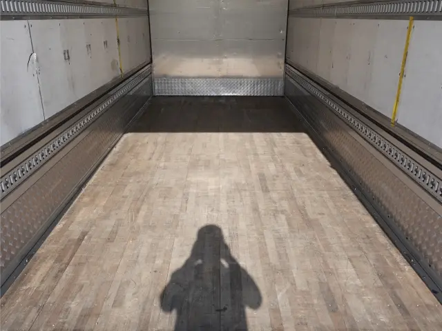 三菱 ファイター 2KG-FK64F(2WD)の写真18