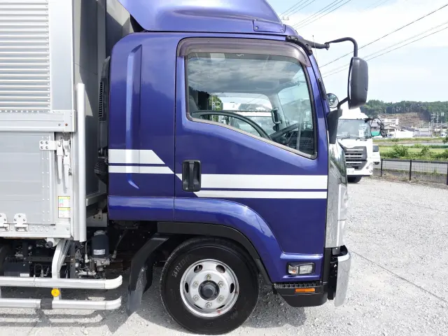 いすゞ フォワード 2RG-FRR90T2(2WD)の写真4