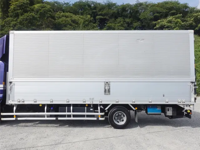 いすゞ フォワード 2RG-FRR90T2(2WD)の写真8