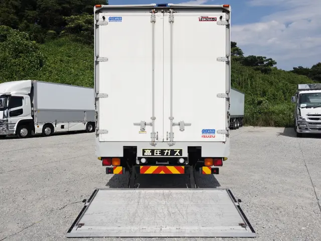 いすゞ フォワード 2RG-FRR90T2(2WD)の写真13
