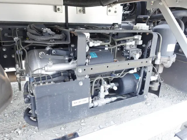 いすゞ フォワード 2RG-FRR90T2(2WD)の写真19
