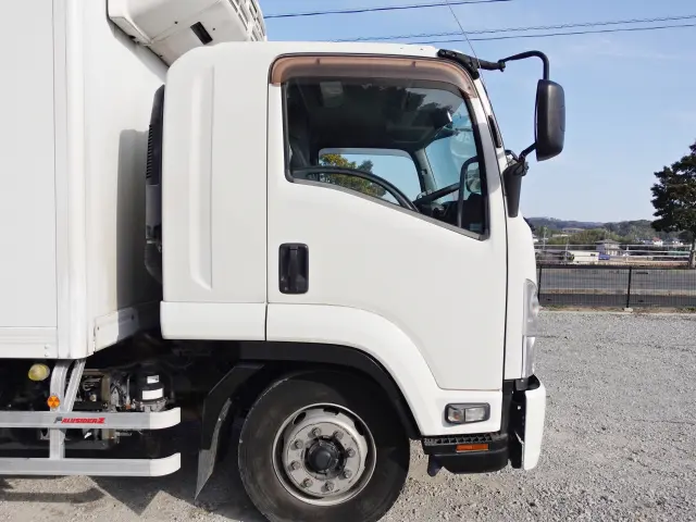 いすゞ フォワード LPG-FTR90T2(2WD)の写真8