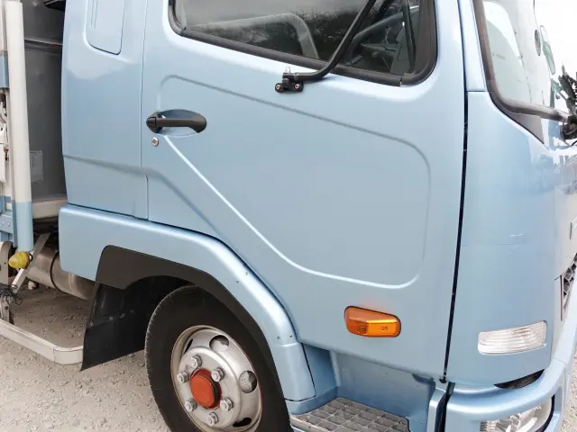 三菱 ファイター TKG-FK64F(2WD)の写真6