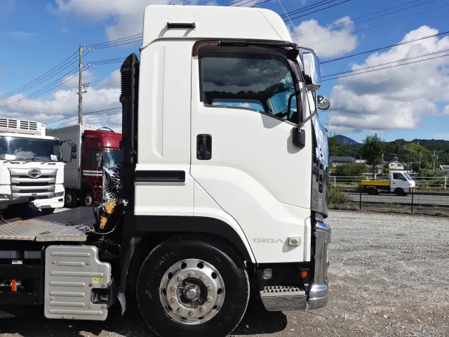 いすゞ ギガ QKG-EXD52BD(2WD)の写真4