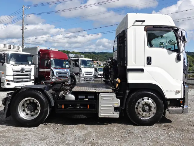 いすゞ ギガ QKG-EXD52BD(2WD)の写真5
