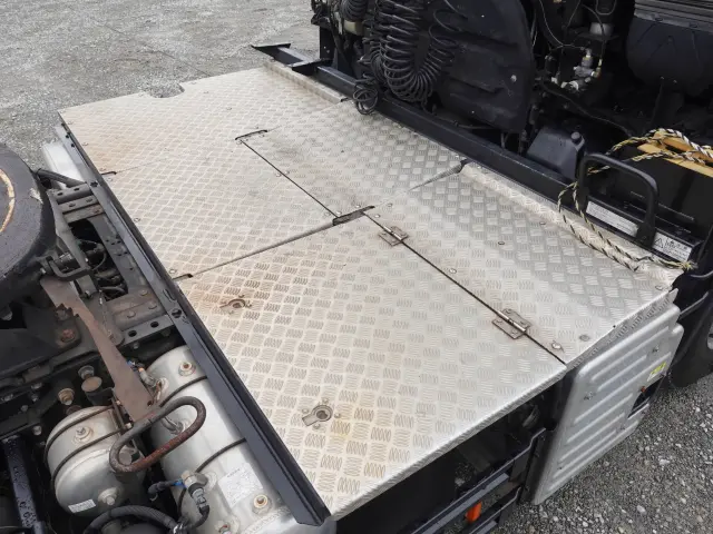 いすゞ ギガ QKG-EXD52BD(2WD)の写真10