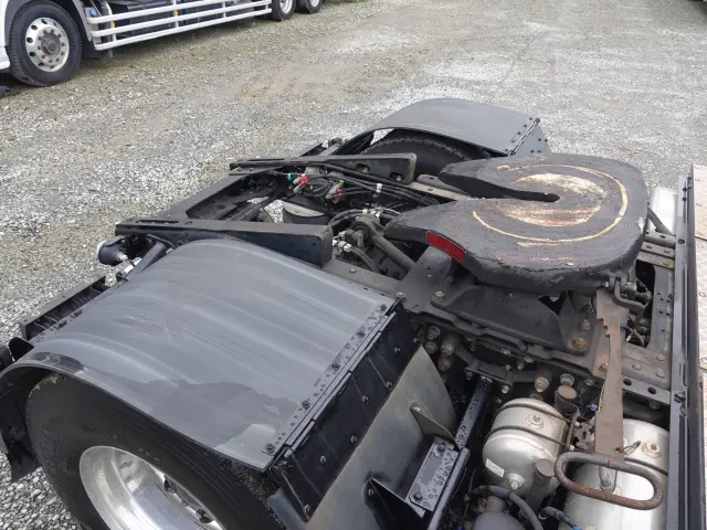 いすゞ ギガ QKG-EXD52BD(2WD)の写真11