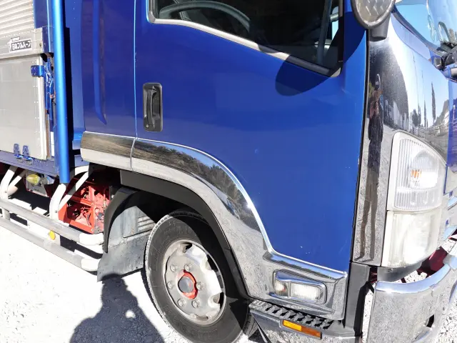 いすゞ フォワード PKG-FRR90T2(2WD)の写真5