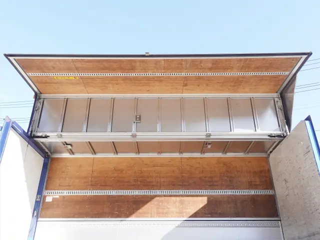 いすゞ フォワード PKG-FRR90T2(2WD)の写真12