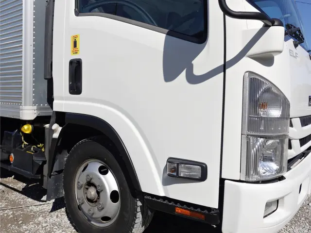 いすゞ エルフ TPG-NPR85AN(2WD)の写真6