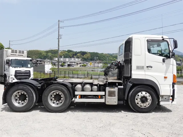日野 プロフィア QKG-SS1EKAG(6x4)の写真7