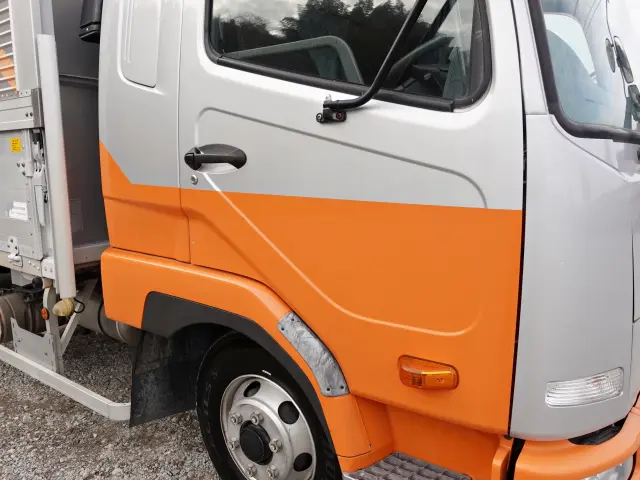三菱 ファイター TKG-FK64F(2WD)の写真5