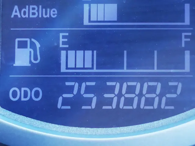 日野 プロフィア QPG-SS1EKDA(6x4)の写真27