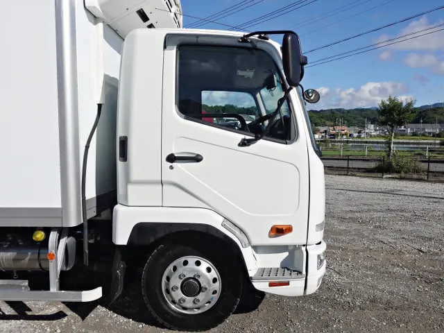 三菱 ファイター 2PG-FK74N(2WD)の写真4