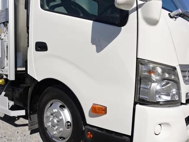 トヨタ ダイナ SKG-XZU710(2WD)の写真6