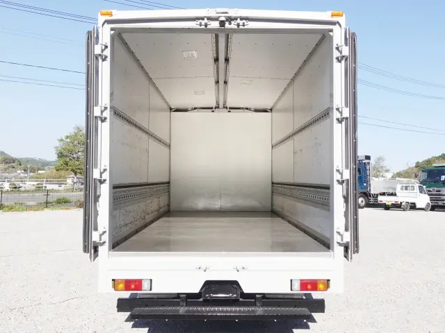 トヨタ ダイナ SKG-XZU710(2WD)の写真17