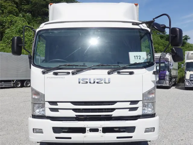 いすゞ フォワード QPG-FTR34S2(2WD)の写真3
