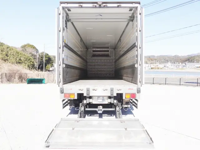 三菱 スーパーグレート QPG-FS64VZ(8x4)の写真16