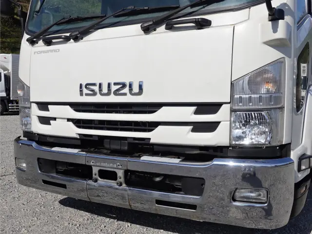 いすゞ フォワード 2RG-FRR90T2(2WD)の写真4