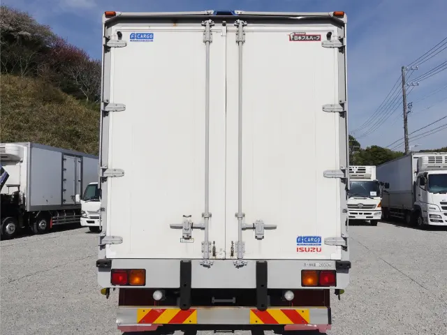 いすゞ フォワード 2RG-FRR90T2(2WD)の写真10