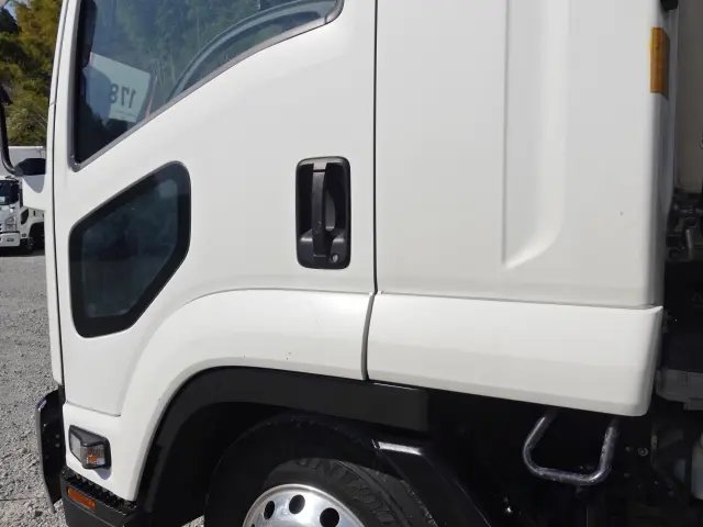 いすゞ フォワード 2RG-FRR90T2(2WD)の写真13