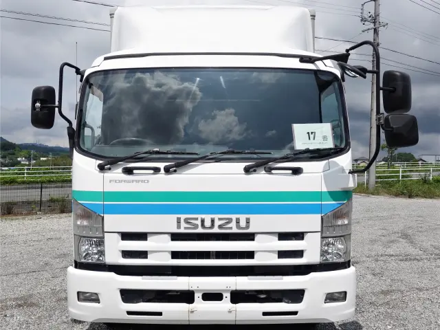 いすゞ フォワード LKG-FTR90T2(2WD)の写真3